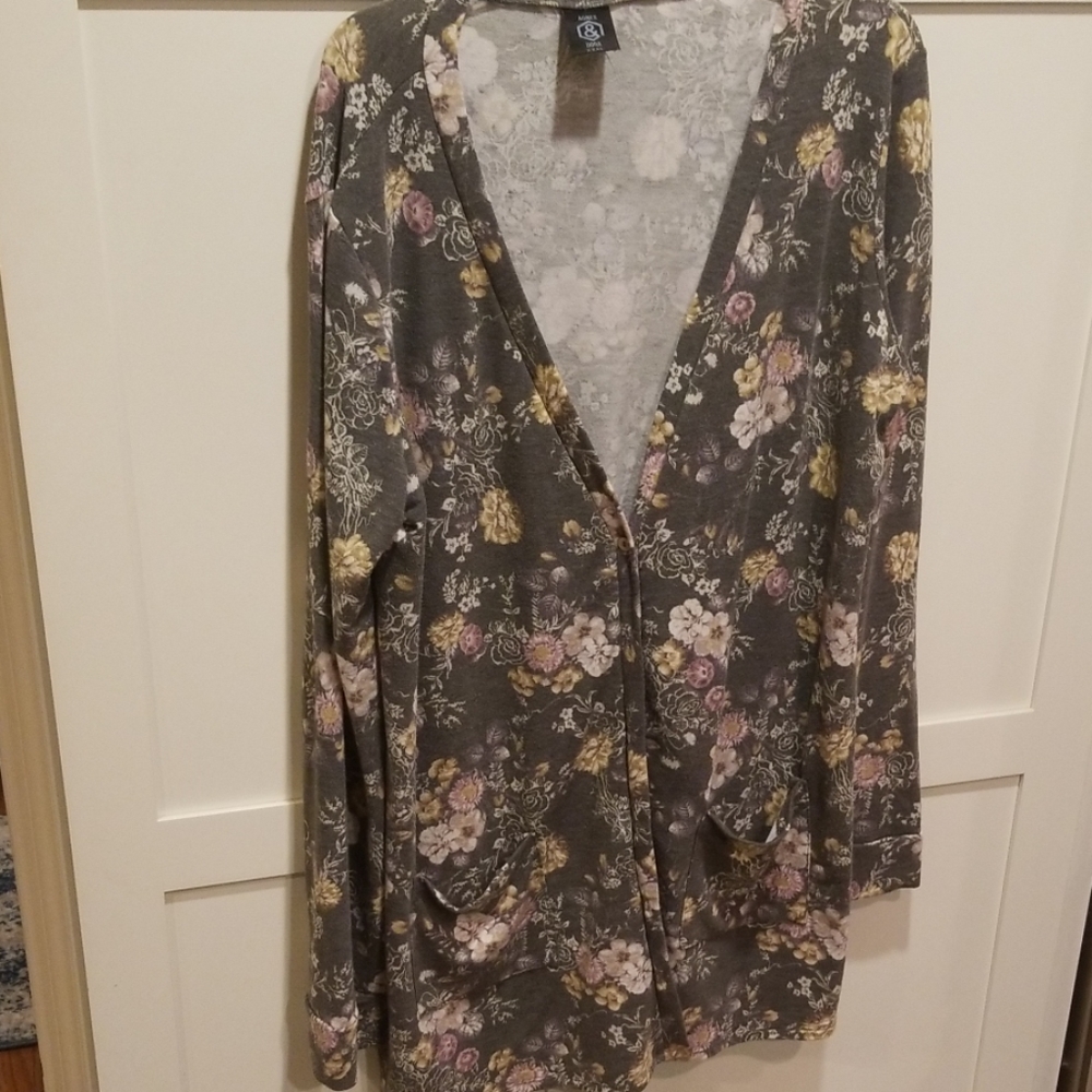 Agnes and Dora Cardigan